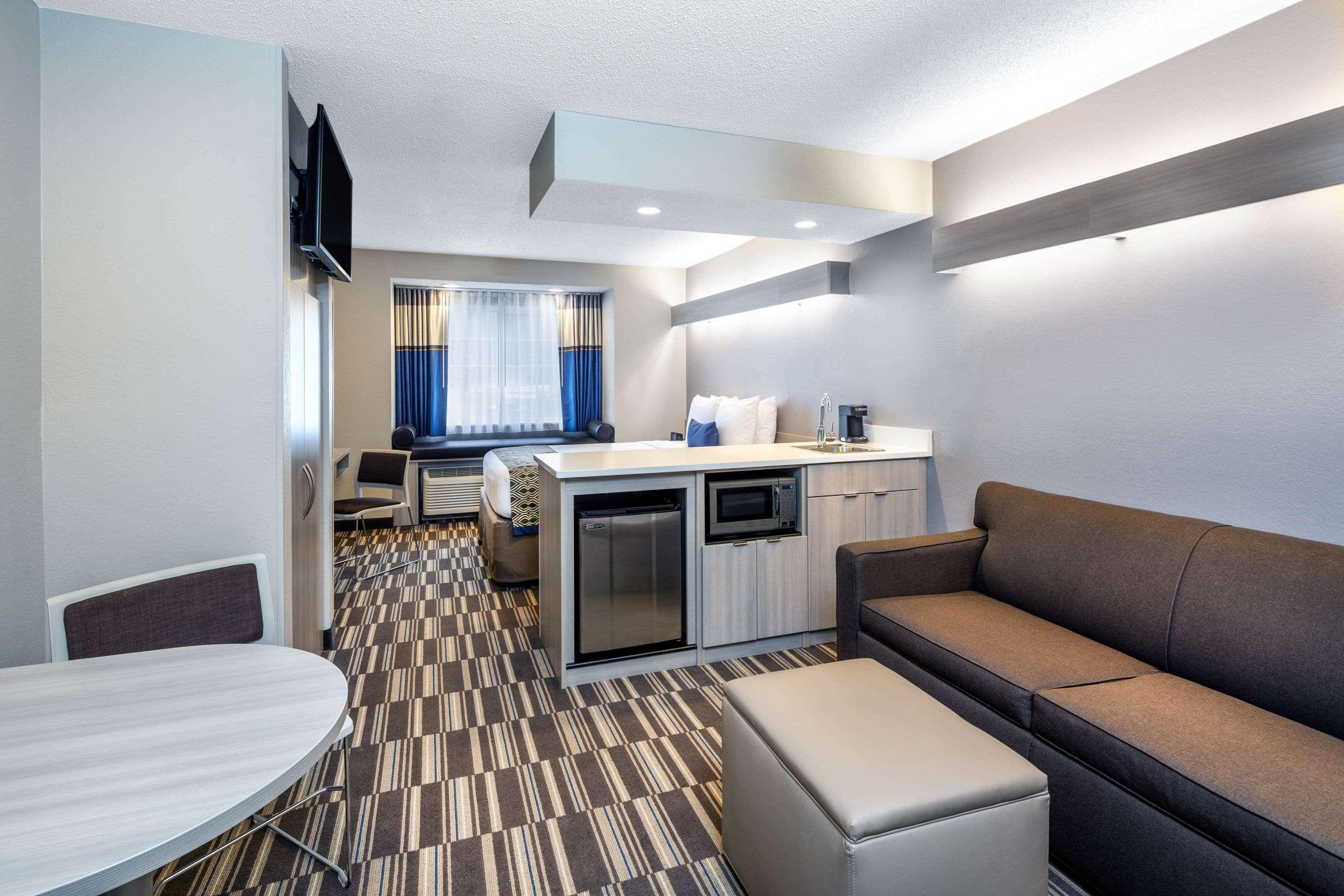 Microtel Inn & Suites By Wyndham Atlanta Buckhead Area Экстерьер фото