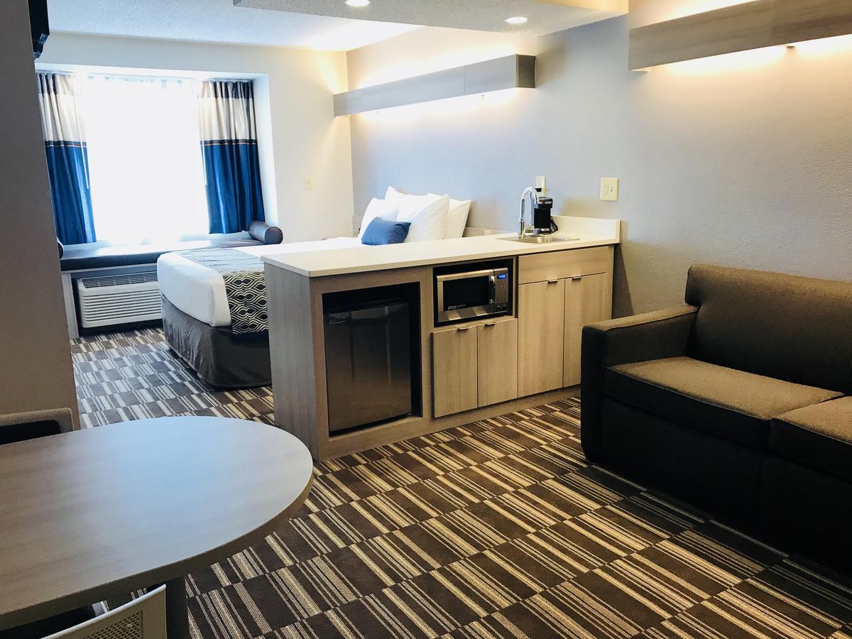 Microtel Inn & Suites By Wyndham Atlanta Buckhead Area Экстерьер фото