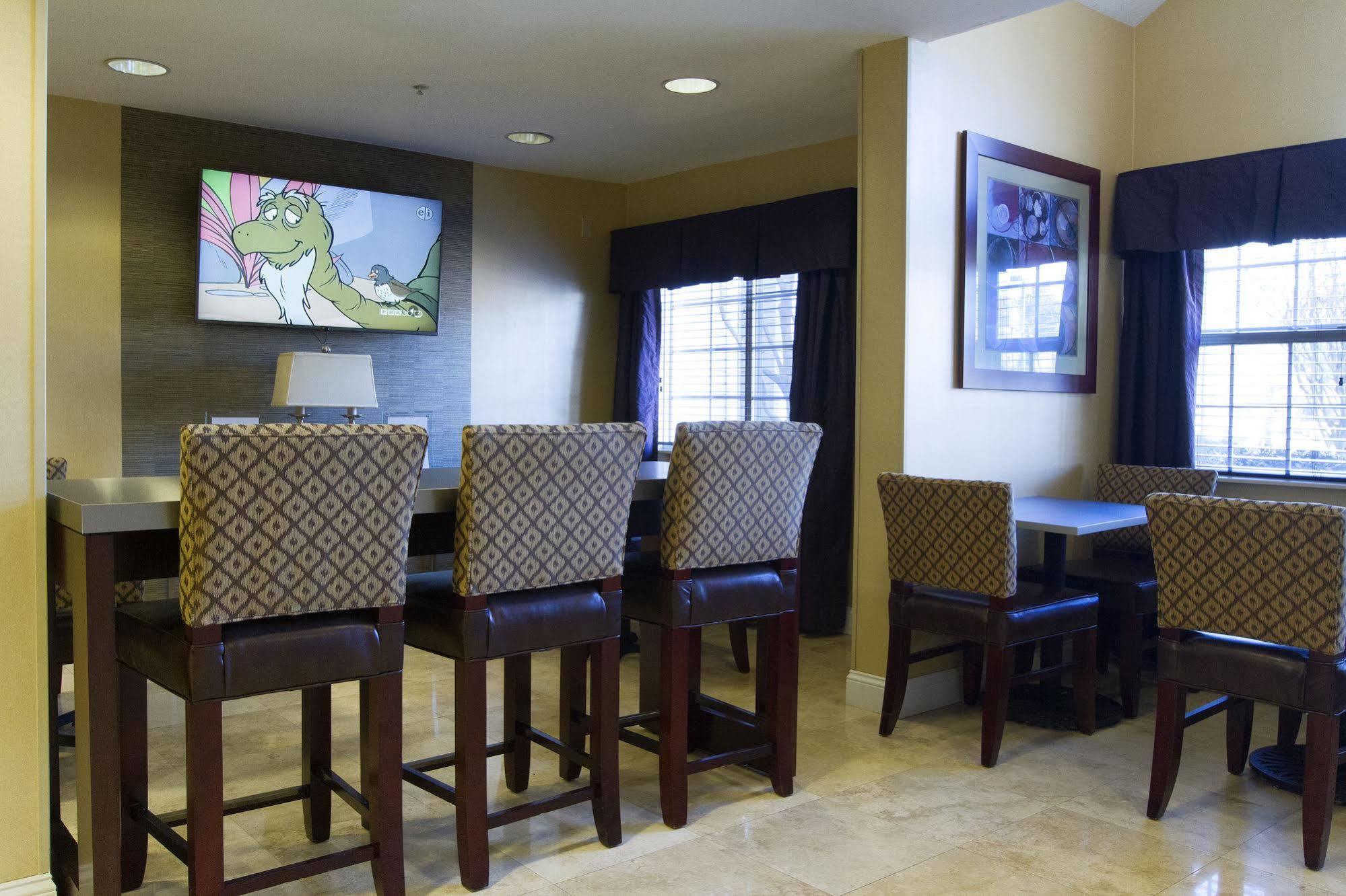 Microtel Inn & Suites By Wyndham Atlanta Buckhead Area Экстерьер фото